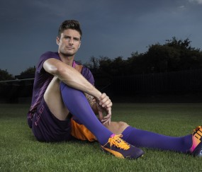 开云官方平台-雷霆万钧，德罗赞独领风骚，一场完胜的战术解析