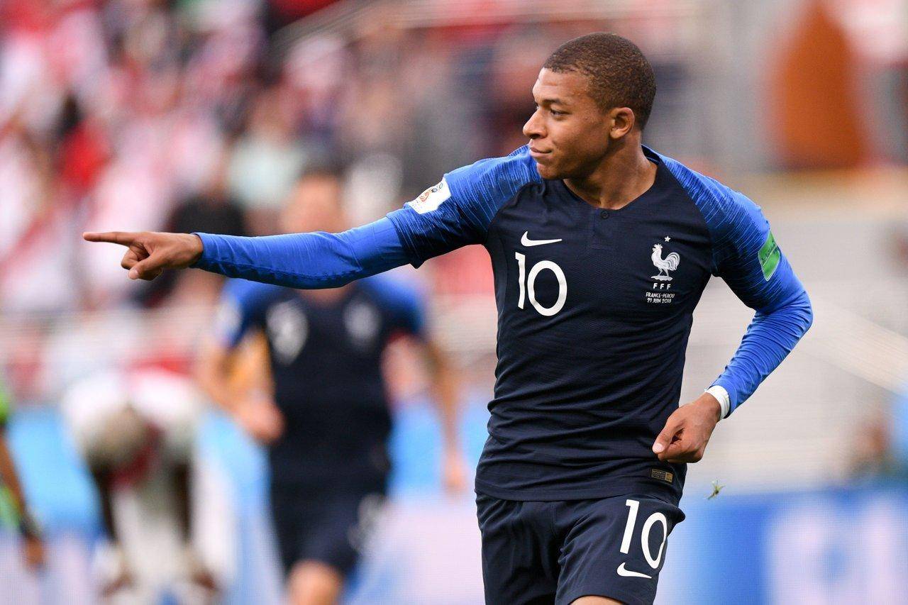 中国队力克法国队，黄鸭组合惊艳四座