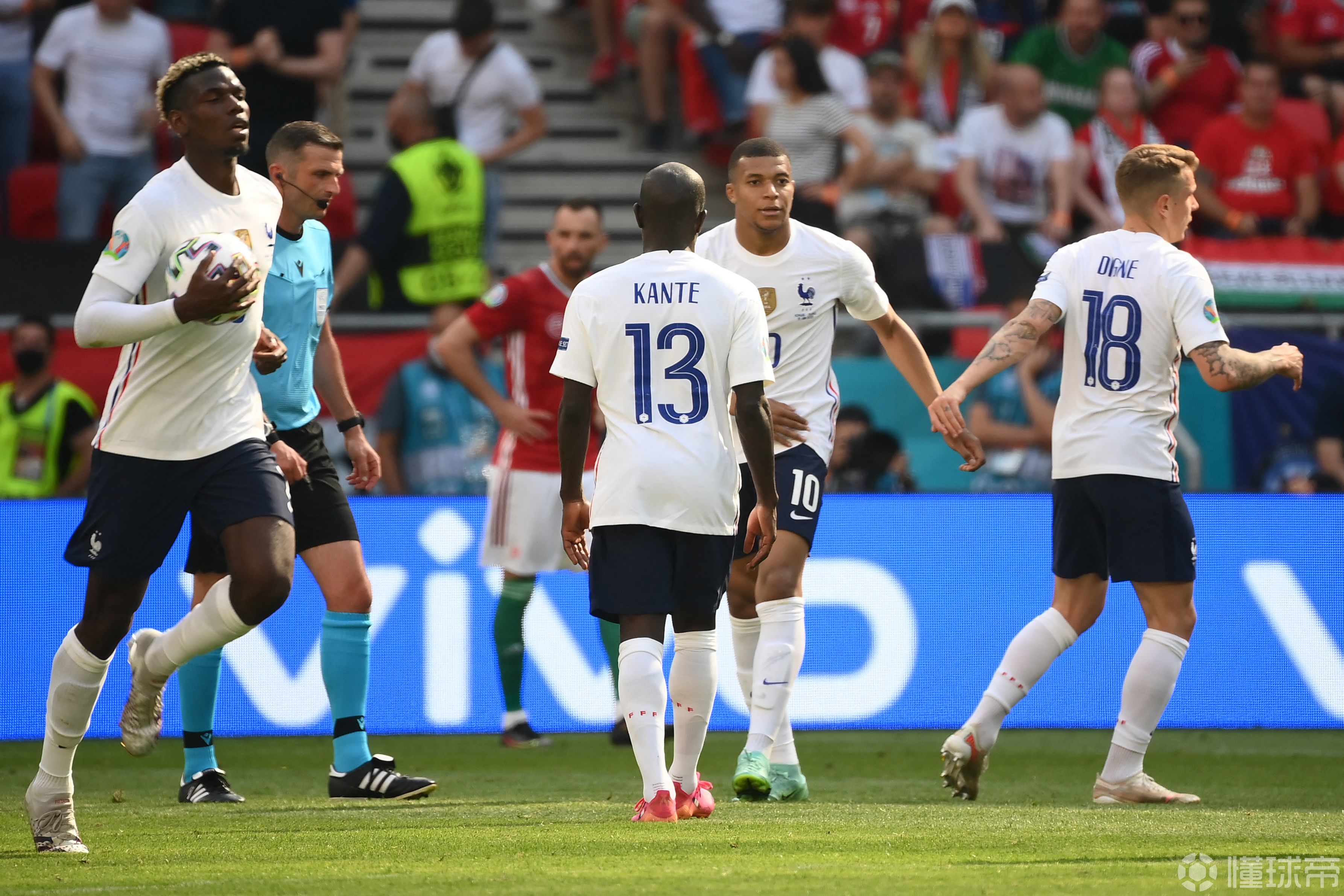 日本队轻取法国队,李梓嘉刷新纪录 日本队轻取法国队,李梓嘉刷新纪录